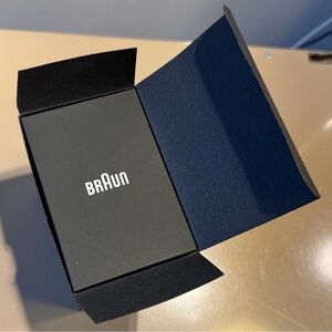 Braun watch packaging